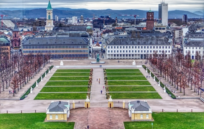 Blick auf Karlsruhe vom Schloss aus